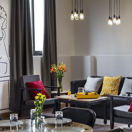 Hotel Oyo Townhouse 5 Jubilee Hills Hyderabad Esterno foto