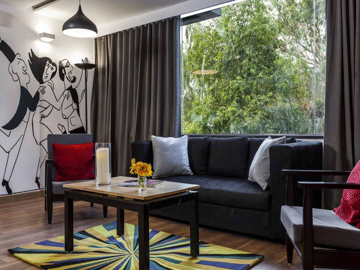 Hotel Oyo Townhouse 5 Jubilee Hills Hyderabad Esterno foto