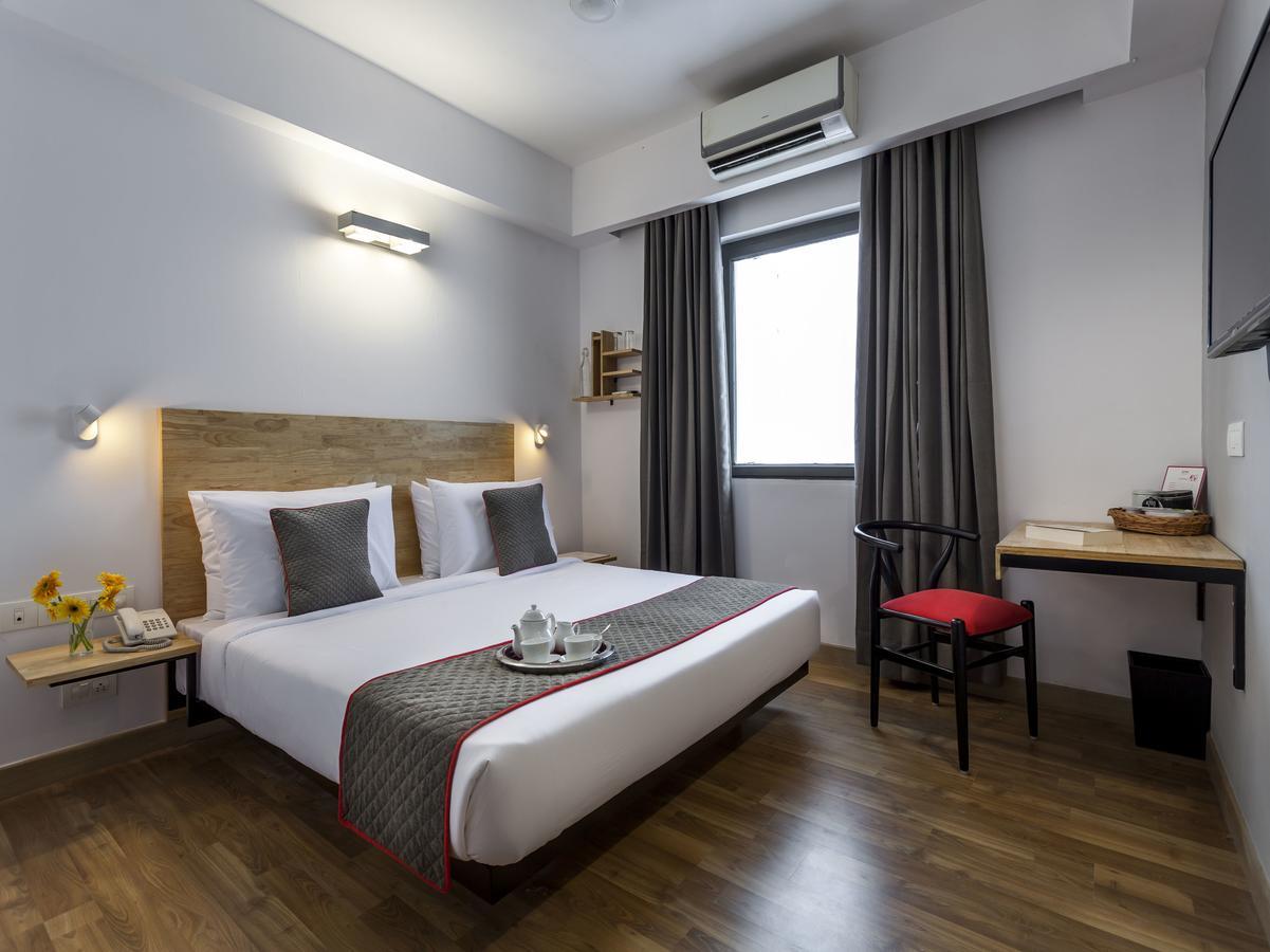 Hotel Oyo Townhouse 5 Jubilee Hills Hyderabad Esterno foto