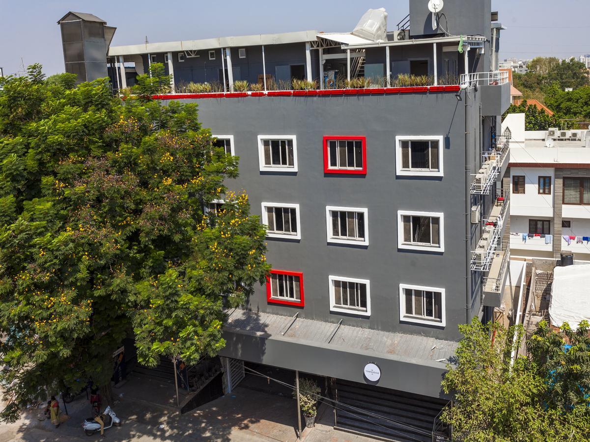 Hotel Oyo Townhouse 5 Jubilee Hills Hyderabad Esterno foto