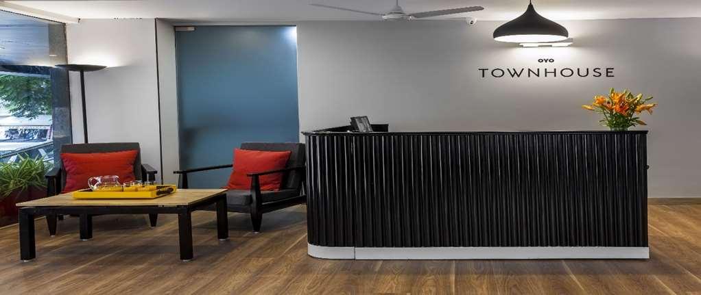 Hotel Oyo Townhouse 5 Jubilee Hills Hyderabad Interno foto